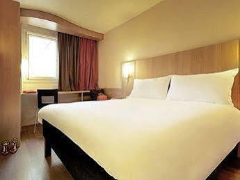 Ibis Car Ferry 3*